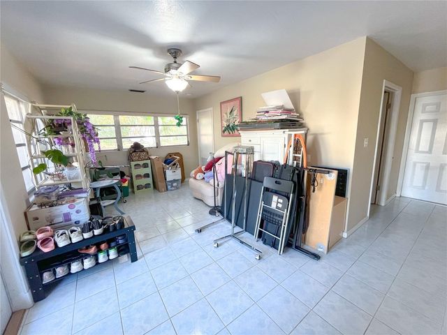 4018 NW 10TH AVENUE, Gainesville, FL 32605