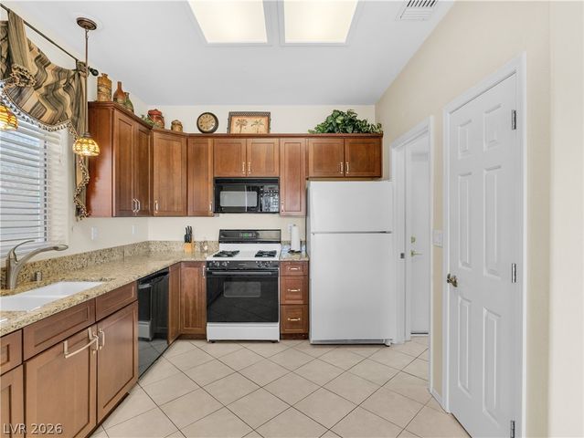 10525 Mission Lakes Avenue, Las Vegas, NV 89134