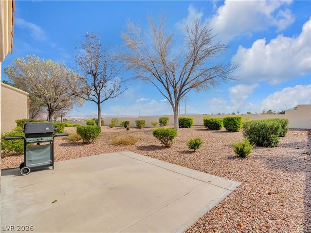 10525 Mission Lakes Avenue, Las Vegas, NV 89134