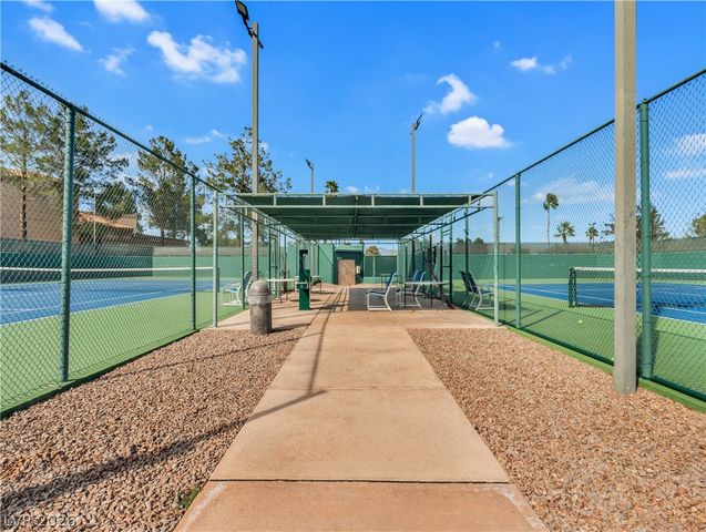 10525 Mission Lakes Avenue, Las Vegas, NV 89134