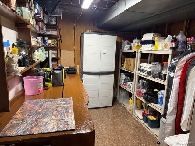 711 Van Sull Street, Westland, MI 48185