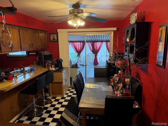 711 Van Sull Street, Westland, MI 48185