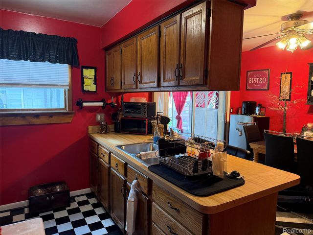 711 Van Sull Street, Westland, MI 48185