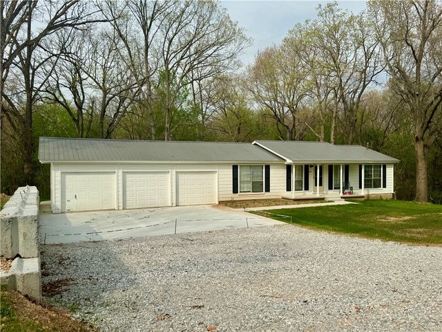 17494 Pleasure Heights Road, Springdale, AR 72764