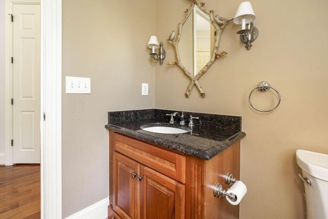 8382 Deep Run, Powell, OH 43065
