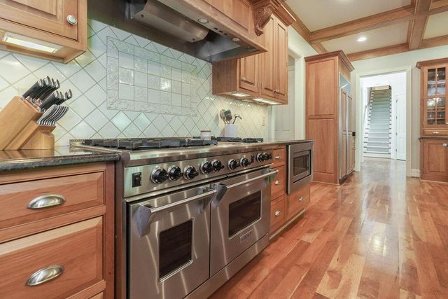 8382 Deep Run, Powell, OH 43065