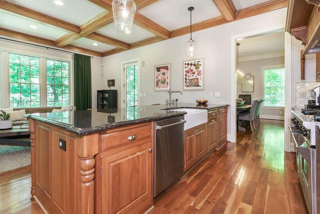 8382 Deep Run, Powell, OH 43065