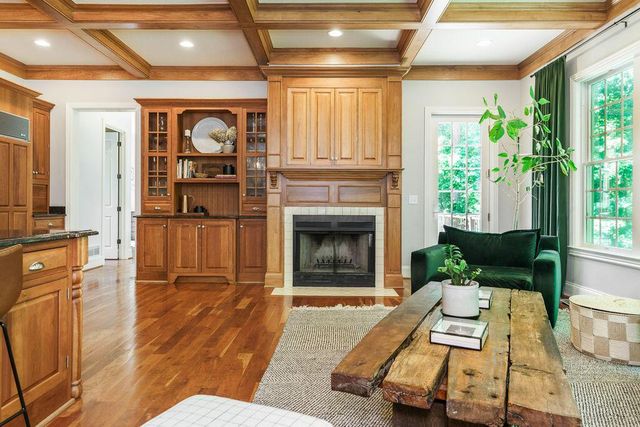 8382 Deep Run, Powell, OH 43065