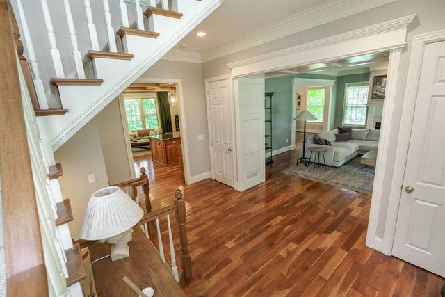 8382 Deep Run, Powell, OH 43065