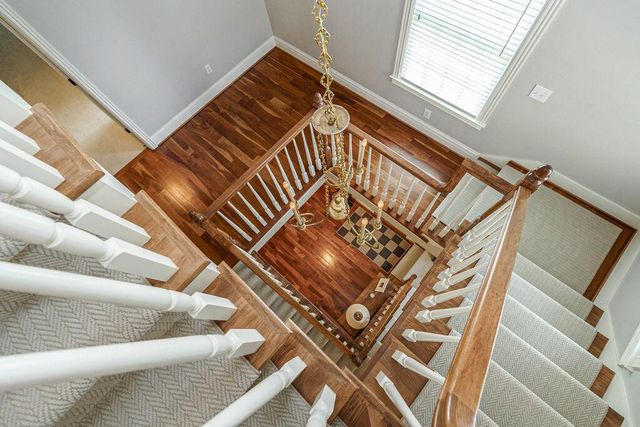 8382 Deep Run, Powell, OH 43065