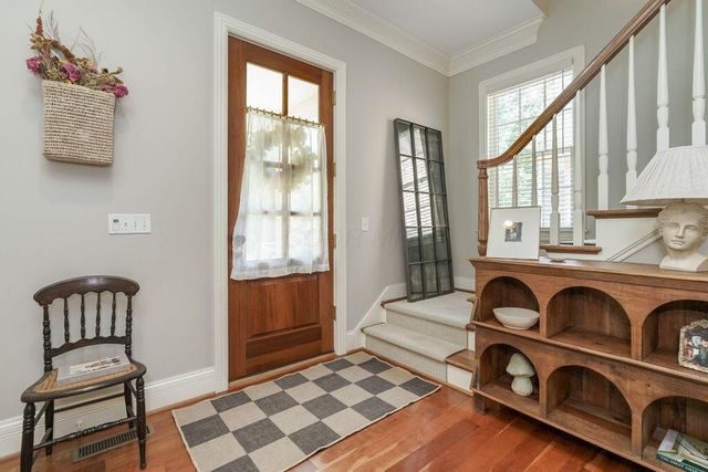8382 Deep Run, Powell, OH 43065