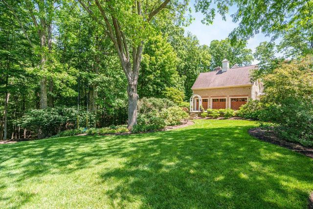 8382 Deep Run, Powell, OH 43065