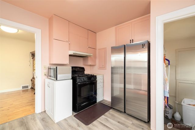 703 N 8th Street, Mount Vernon, WA 98273