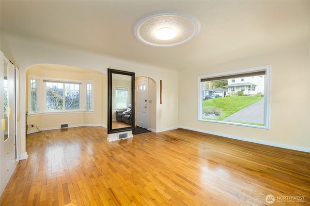 703 N 8th Street, Mount Vernon, WA 98273