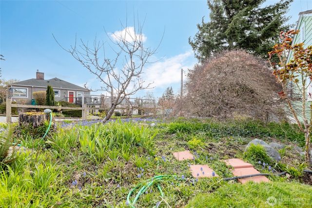 703 N 8th Street, Mount Vernon, WA 98273