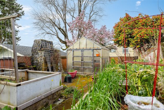 703 N 8th Street, Mount Vernon, WA 98273