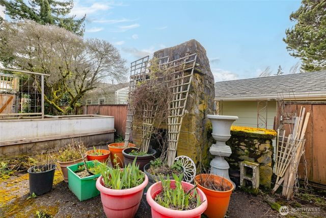 703 N 8th Street, Mount Vernon, WA 98273