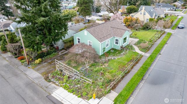 703 N 8th Street, Mount Vernon, WA 98273