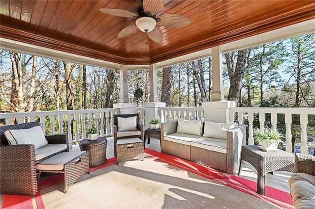 920 Curlew NW Court, Atlanta, GA 30327