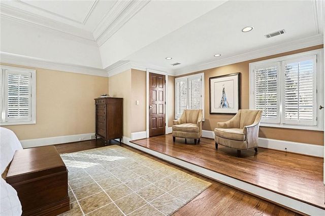 920 Curlew NW Court, Atlanta, GA 30327