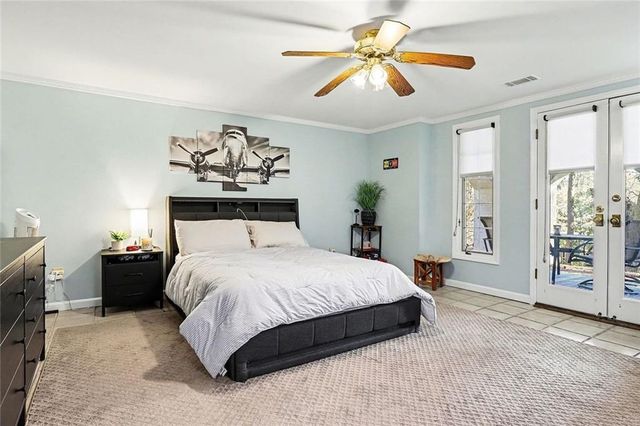 920 Curlew NW Court, Atlanta, GA 30327