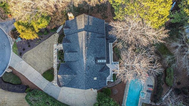 920 Curlew NW Court, Atlanta, GA 30327