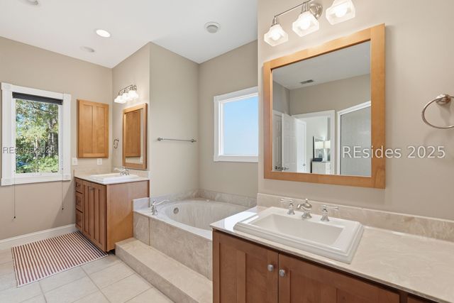 9 Winding Oak Dr, Okatie, SC 29909