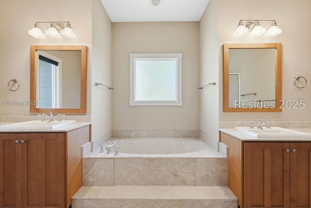 9 Winding Oak Dr, Okatie, SC 29909