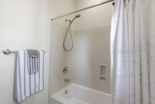 9 Winding Oak Dr, Okatie, SC 29909