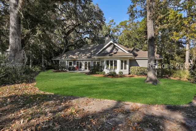 9 Winding Oak Dr, Okatie, SC 29909