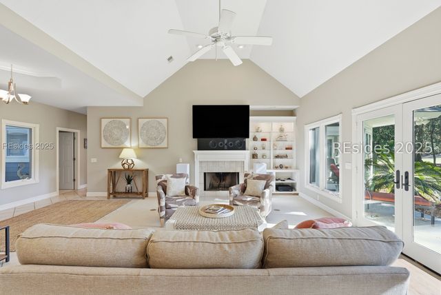 9 Winding Oak Dr, Okatie, SC 29909