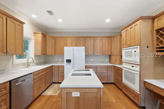 9 Winding Oak Dr, Okatie, SC 29909