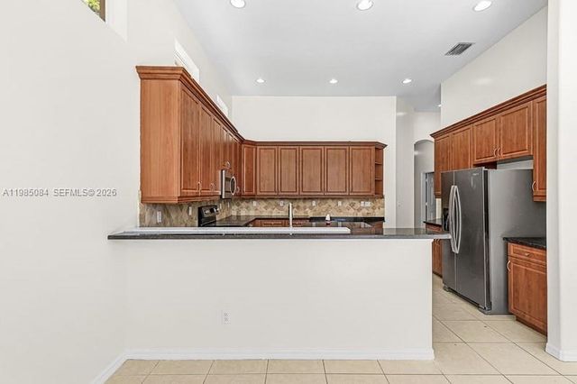 1440 16th Ave NE, Naples, FL 34120