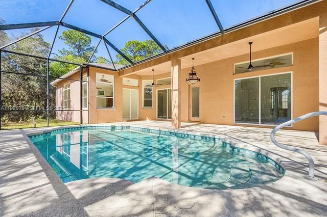 1440 16th Ave NE, Naples, FL 34120