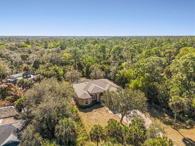 1440 16th Ave NE, Naples, FL 34120