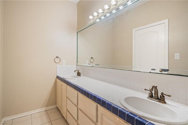 2801 Santa Alejandra, Mission, TX 78572