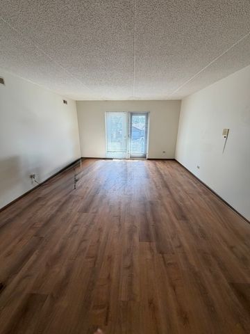 18245 Burnham Avenue 5, Lansing, IL 60438