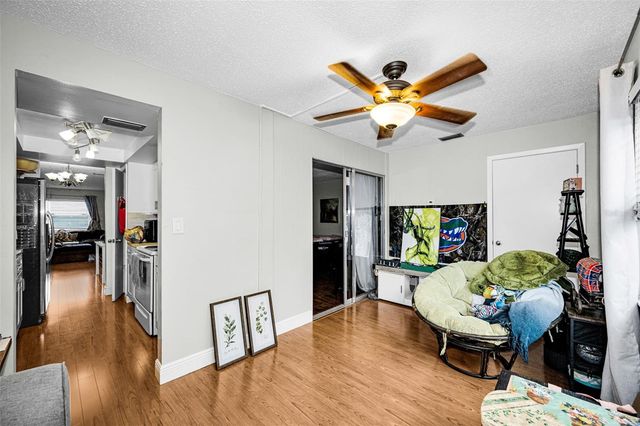 5060 76TH AVENUE N 401, Pinellas Park, FL 33781