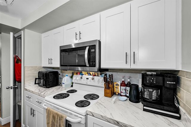 5060 76TH AVENUE N 401, Pinellas Park, FL 33781