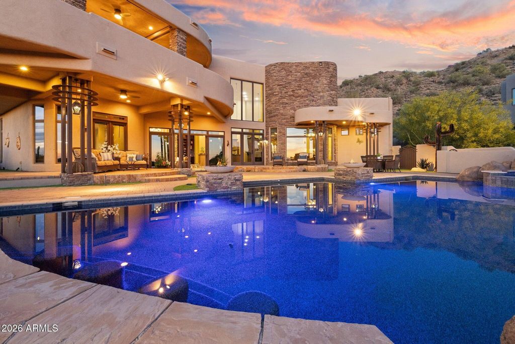 Image 2 of property listing at 8540 E MCDOWELL Road 21, Mesa, AZ 85207