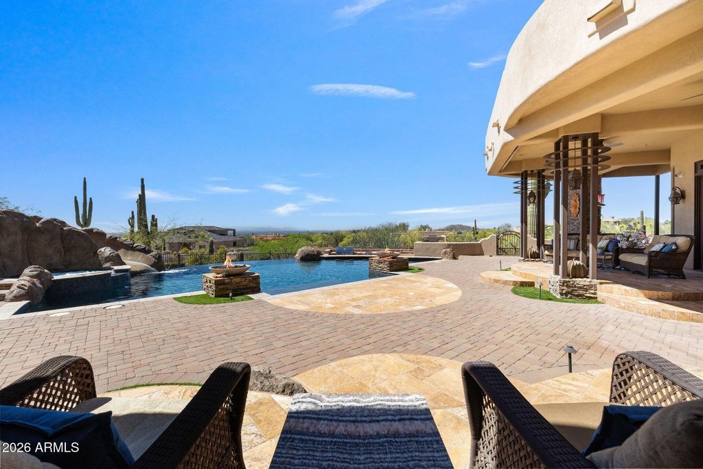 Image 9 of property listing at 8540 E MCDOWELL Road 21, Mesa, AZ 85207