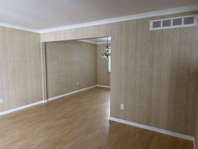 3550 Kings Point Drive, Troy, MI 48083