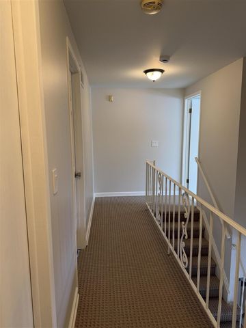 3550 Kings Point Drive, Troy, MI 48083