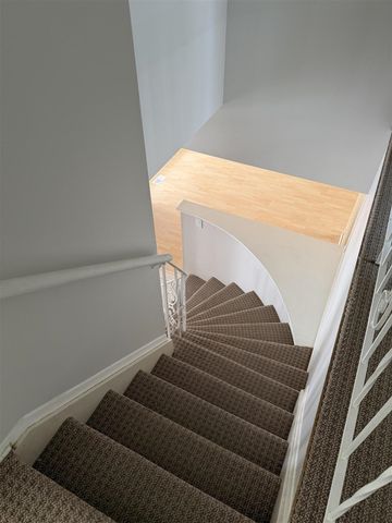 3550 Kings Point Drive, Troy, MI 48083