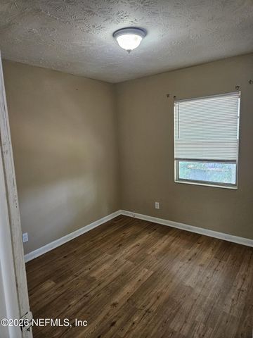 1975 ERLINE Drive, Jacksonville, FL 32209