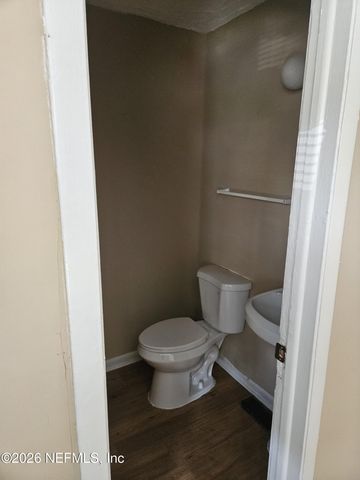 1975 ERLINE Drive, Jacksonville, FL 32209