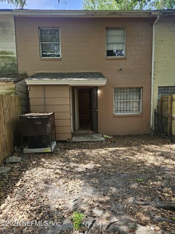 1975 ERLINE Drive, Jacksonville, FL 32209