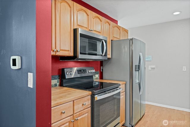 1421 N 32nd Street, Renton, WA 98056