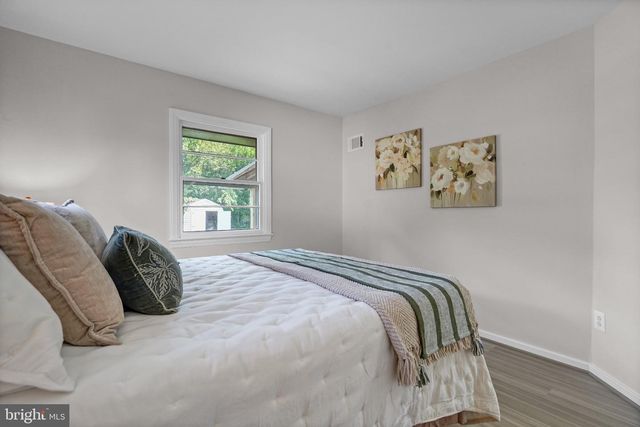 6927 COLUMBIA DR, Alexandria, VA 22307