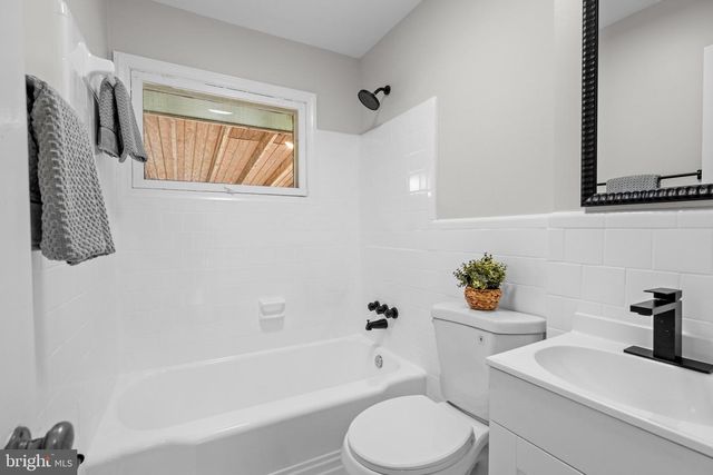 6927 COLUMBIA DR, Alexandria, VA 22307